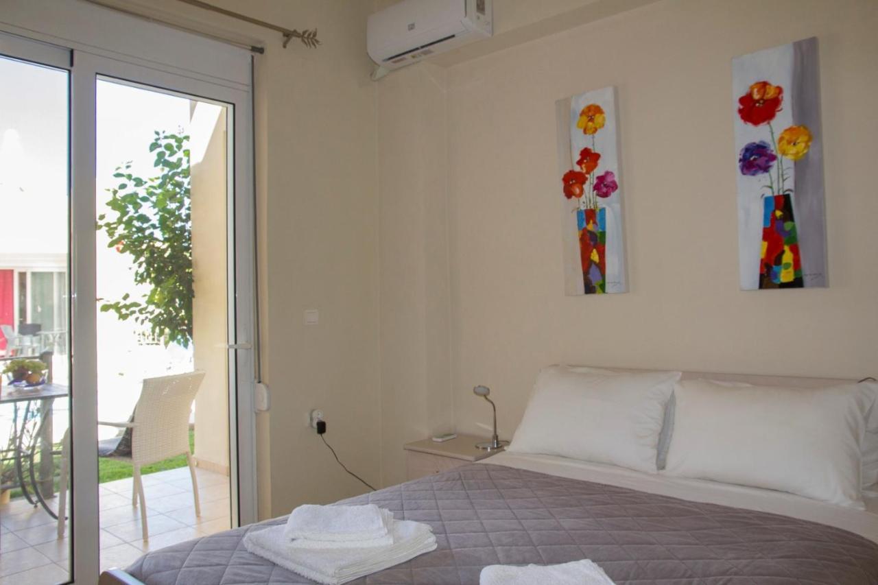 Villa Nopigia Homeleader Exteriör bild